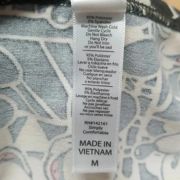 {LuLaRoe} X Disney's Mickie Mouse Print Short Sleeve Tee - Picture 10 of 10